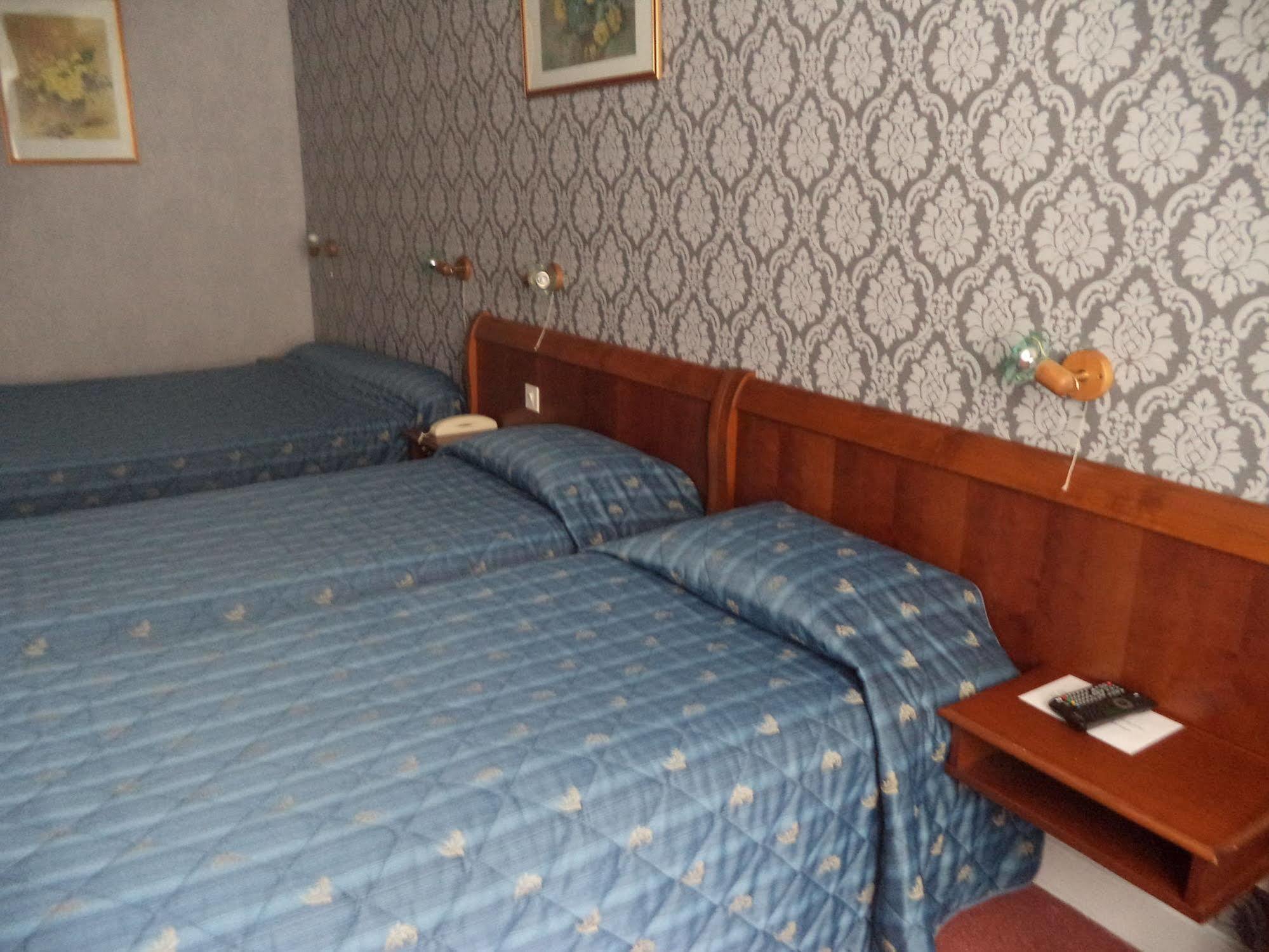 Citotel Avallon Vauban Esterno foto